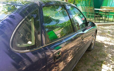 Opel Vectra B рестайлинг, 1997 год, 273 000 рублей, 3 фотография
