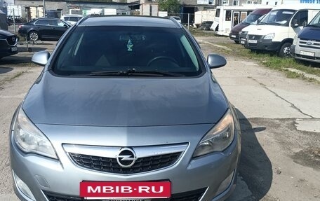 Opel Astra J, 2012 год, 750 000 рублей, 2 фотография