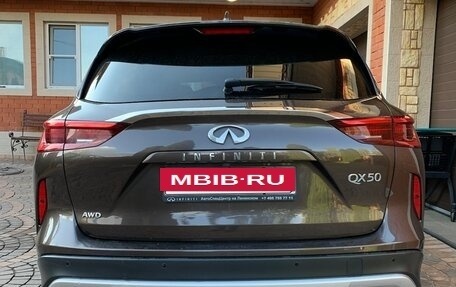 Infiniti QX50 II, 2018 год, 3 850 000 рублей, 2 фотография