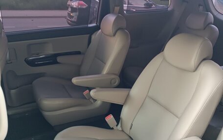 KIA Carnival III, 2020 год, 3 000 000 рублей, 8 фотография