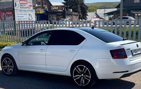 Skoda Octavia, 2018 год, 2 300 000 рублей, 3 фотография