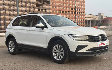 Volkswagen Tiguan II, 2021 год, 2 680 000 рублей, 2 фотография