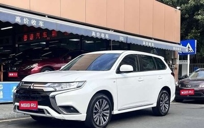 Mitsubishi Outlander III рестайлинг 3, 2021 год, 1 710 000 рублей, 1 фотография