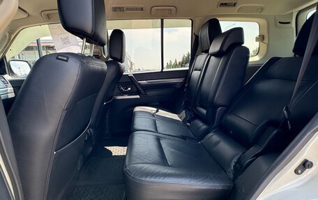 Mitsubishi Pajero IV, 2015 год, 2 400 000 рублей, 24 фотография