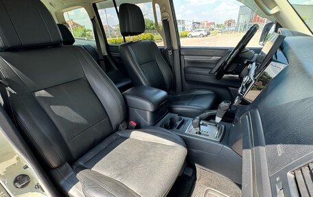 Mitsubishi Pajero IV, 2015 год, 2 400 000 рублей, 27 фотография
