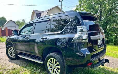 Toyota Land Cruiser Prado 150 рестайлинг 2, 2017 год, 4 260 000 рублей, 5 фотография