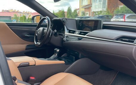 Lexus ES VII, 2020 год, 4 460 000 рублей, 13 фотография
