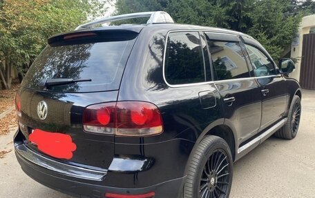 Volkswagen Touareg III, 2009 год, 1 070 000 рублей, 2 фотография
