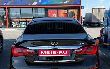 Infiniti Q70 I, 2015 год, 2 690 000 рублей, 24 фотография