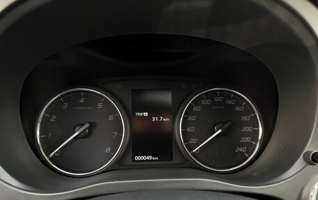 Mitsubishi Outlander III рестайлинг 3, 2022 год, 3 300 000 рублей, 11 фотография
