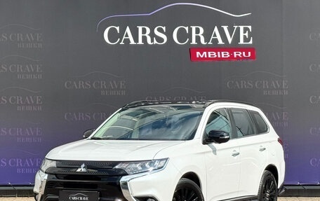Mitsubishi Outlander III рестайлинг 3, 2022 год, 3 300 000 рублей, 1 фотография