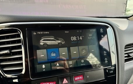 Mitsubishi Outlander III рестайлинг 3, 2022 год, 3 300 000 рублей, 12 фотография