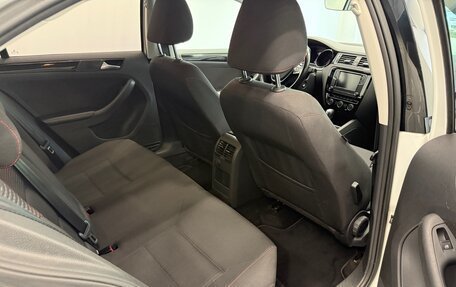 Volkswagen Jetta VI, 2017 год, 1 360 000 рублей, 16 фотография