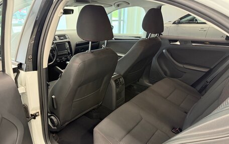 Volkswagen Jetta VI, 2017 год, 1 360 000 рублей, 14 фотография