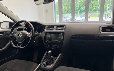 Volkswagen Jetta VI, 2017 год, 1 360 000 рублей, 18 фотография