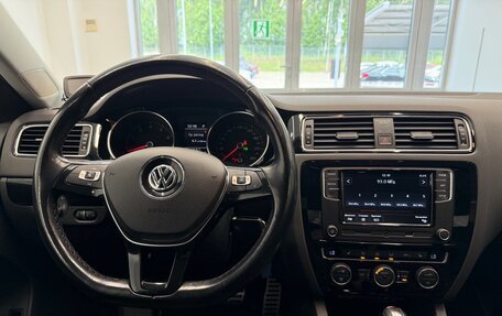 Volkswagen Jetta VI, 2017 год, 1 360 000 рублей, 26 фотография