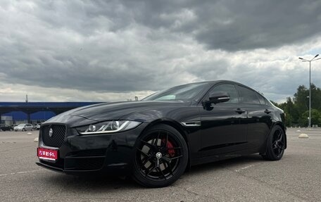 Jaguar XE I рестайлинг, 2015 год, 2 100 000 рублей, 1 фотография