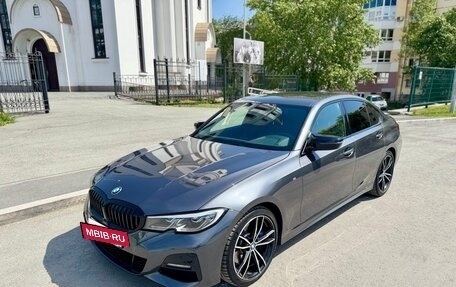BMW 3 серия, 2019 год, 4 400 000 рублей, 3 фотография