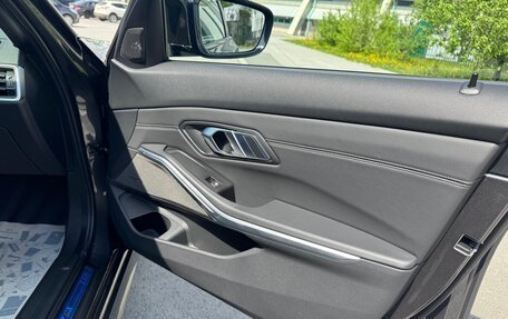 BMW 3 серия, 2019 год, 4 400 000 рублей, 12 фотография