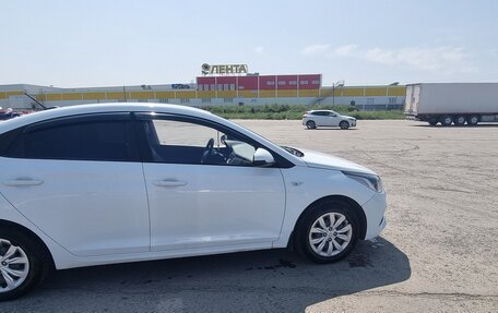 Hyundai Solaris II рестайлинг, 2017 год, 1 300 000 рублей, 4 фотография