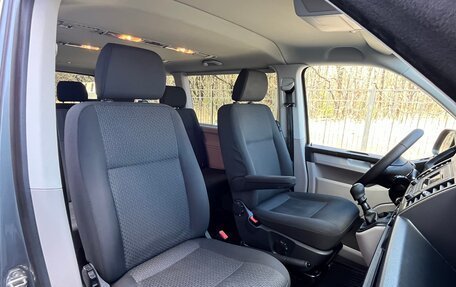 Volkswagen Caravelle T6 рестайлинг, 2017 год, 2 750 000 рублей, 26 фотография