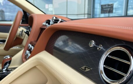 Bentley Bentayga I, 2022 год, 28 500 000 рублей, 19 фотография
