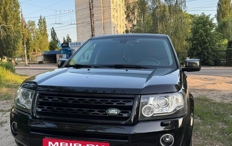 Land Rover Freelander II рестайлинг 2, 2014 год, 2 200 000 рублей, 15 фотография