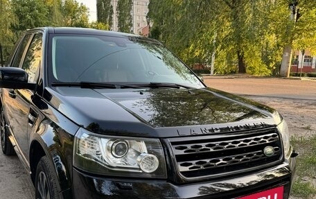 Land Rover Freelander II рестайлинг 2, 2014 год, 2 200 000 рублей, 24 фотография