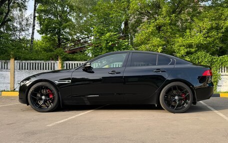Jaguar XE I рестайлинг, 2015 год, 2 100 000 рублей, 9 фотография