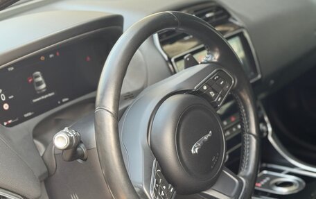 Jaguar XE I рестайлинг, 2015 год, 2 100 000 рублей, 19 фотография