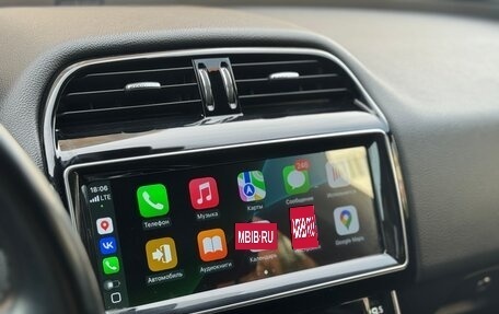 Jaguar XE I рестайлинг, 2015 год, 2 100 000 рублей, 30 фотография