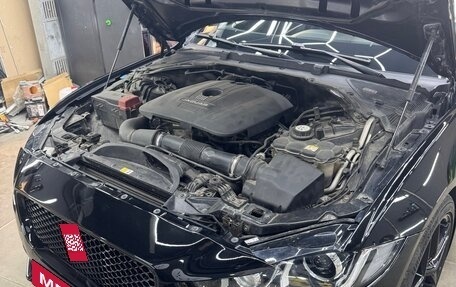 Jaguar XE I рестайлинг, 2015 год, 2 100 000 рублей, 16 фотография
