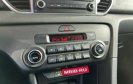 KIA Sportage IV рестайлинг, 2018 год, 1 999 000 рублей, 13 фотография