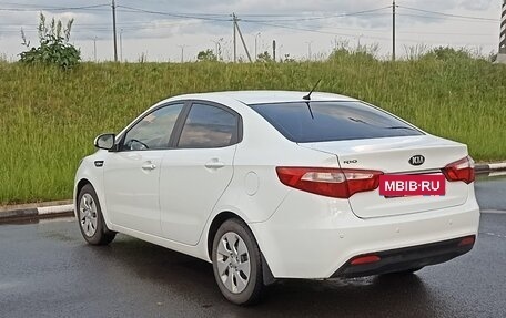 KIA Rio III рестайлинг, 2013 год, 890 000 рублей, 6 фотография