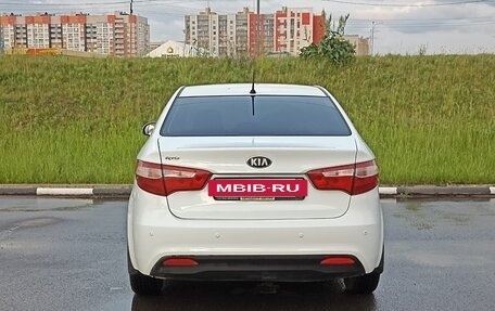 KIA Rio III рестайлинг, 2013 год, 890 000 рублей, 5 фотография