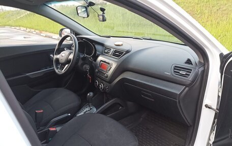 KIA Rio III рестайлинг, 2013 год, 890 000 рублей, 14 фотография