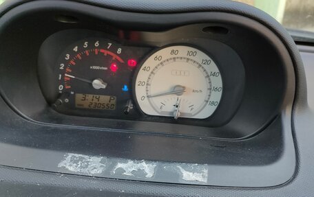 Toyota Ist II, 2003 год, 580 000 рублей, 4 фотография