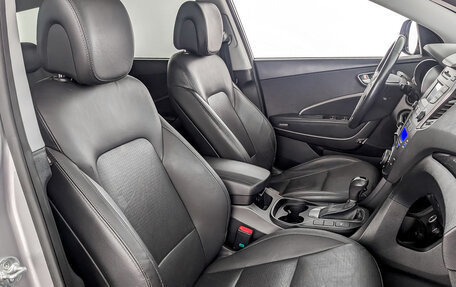 Hyundai Santa Fe III рестайлинг, 2014 год, 1 900 000 рублей, 23 фотография