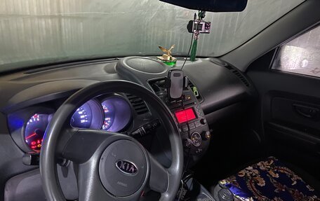KIA Soul I рестайлинг, 2012 год, 800 000 рублей, 11 фотография