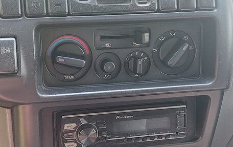 Isuzu Trooper II, 1996 год, 750 000 рублей, 8 фотография