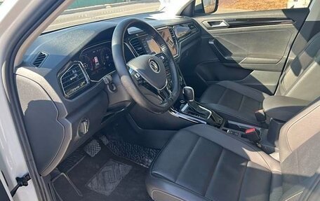 Volkswagen T-Roc I, 2022 год, 1 598 000 рублей, 6 фотография
