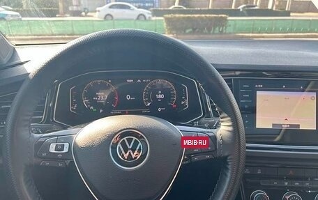 Volkswagen T-Roc I, 2022 год, 1 598 000 рублей, 7 фотография