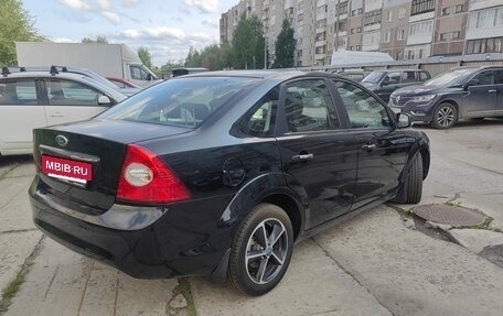 Ford Focus II рестайлинг, 2011 год, 750 000 рублей, 3 фотография