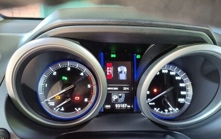 Toyota Land Cruiser Prado 150 рестайлинг 2, 2017 год, 4 321 000 рублей, 15 фотография