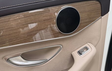 Mercedes-Benz C-Класс, 2016 год, 2 590 000 рублей, 21 фотография
