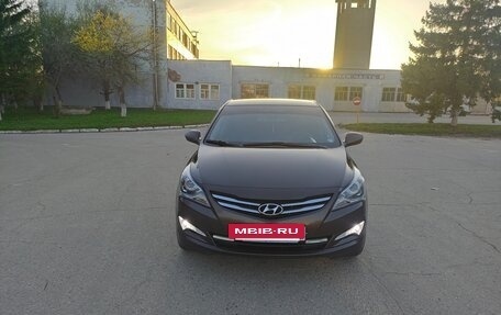 Hyundai Solaris II рестайлинг, 2015 год, 5 фотография
