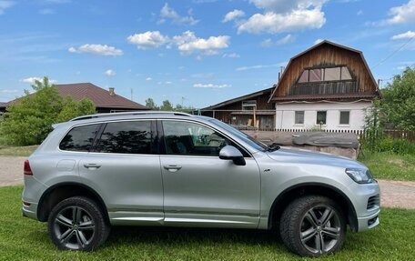 Volkswagen Touareg III, 2011 год, 2 200 000 рублей, 4 фотография