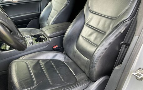 Volkswagen Touareg III, 2011 год, 2 200 000 рублей, 9 фотография