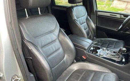 Volkswagen Touareg III, 2011 год, 2 200 000 рублей, 8 фотография
