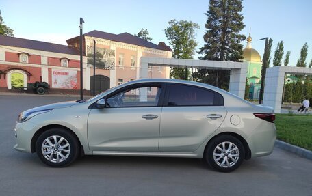 KIA Rio IV, 2018 год, 1 295 000 рублей, 4 фотография
